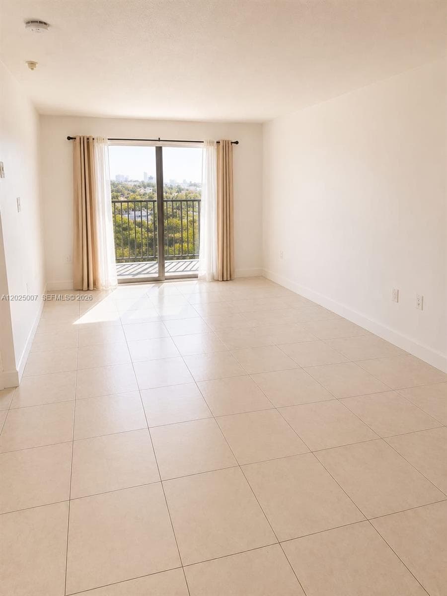 1975 Normandy Dr # 406, Miami Beach, FL 33141 photo 3