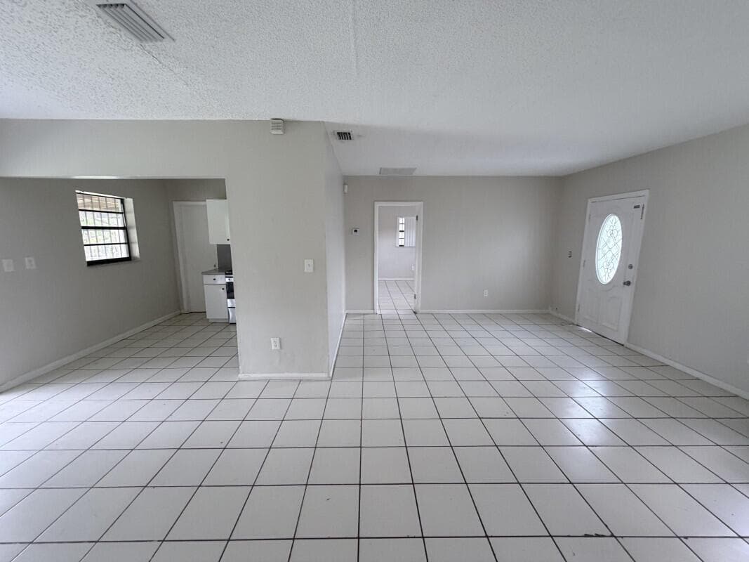 639 SW 3rd Terrace, Homestead, FL 33034 photo 2