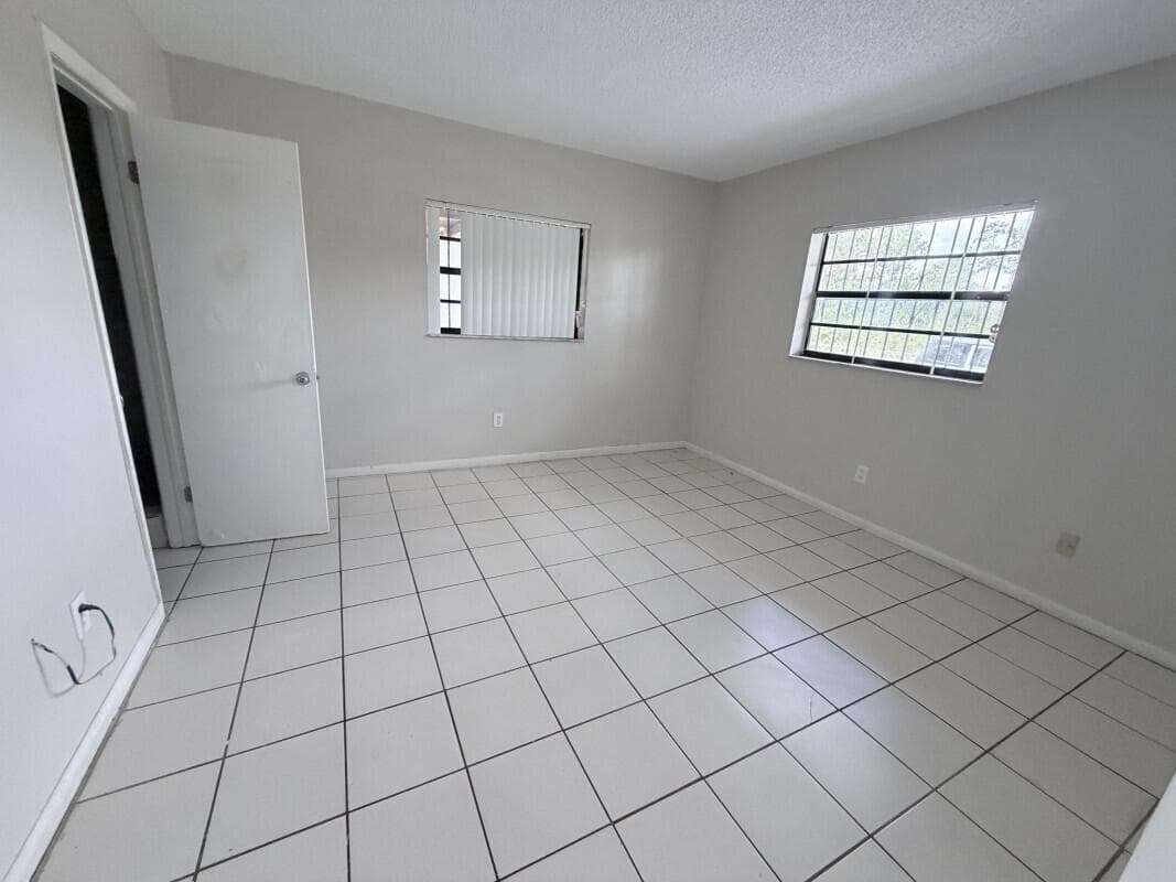639 SW 3rd Terrace, Homestead, FL 33034 photo 5