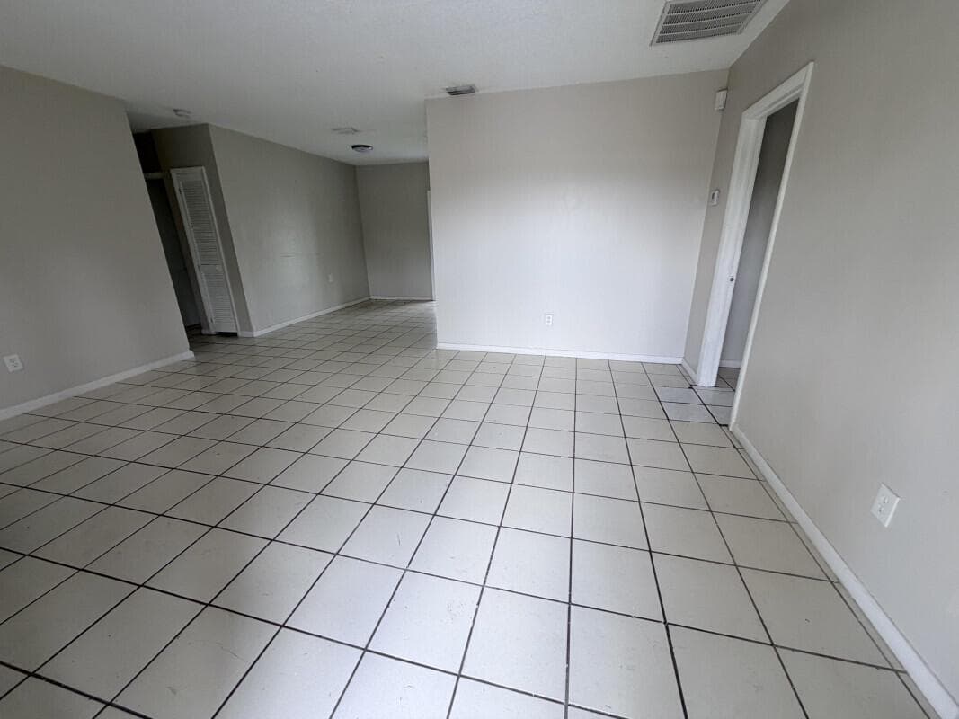 639 SW 3rd Terrace, Homestead, FL 33034 photo 4