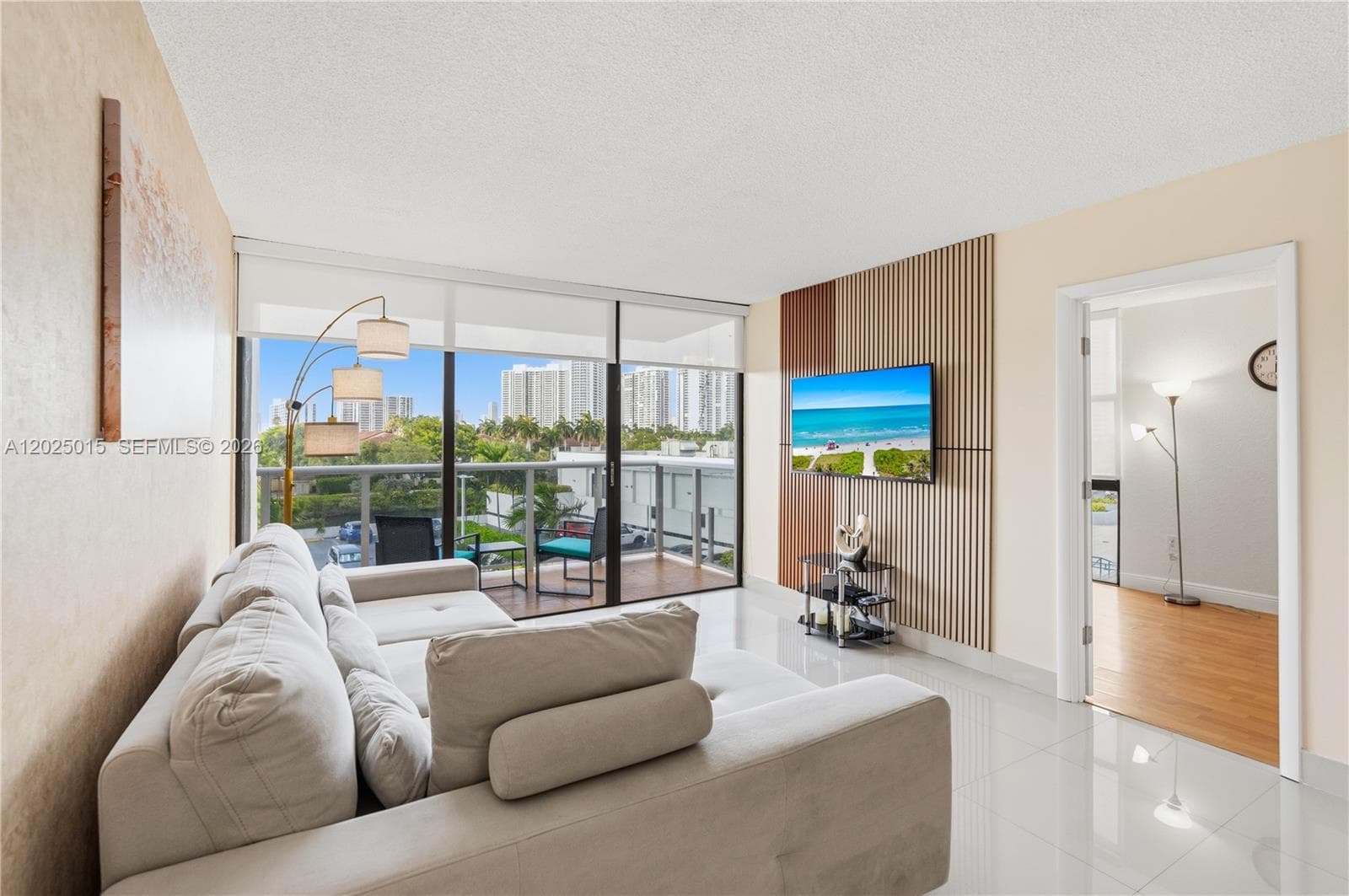 3625 N Country Club Dr # 402, Aventura, FL 33180 photo 4