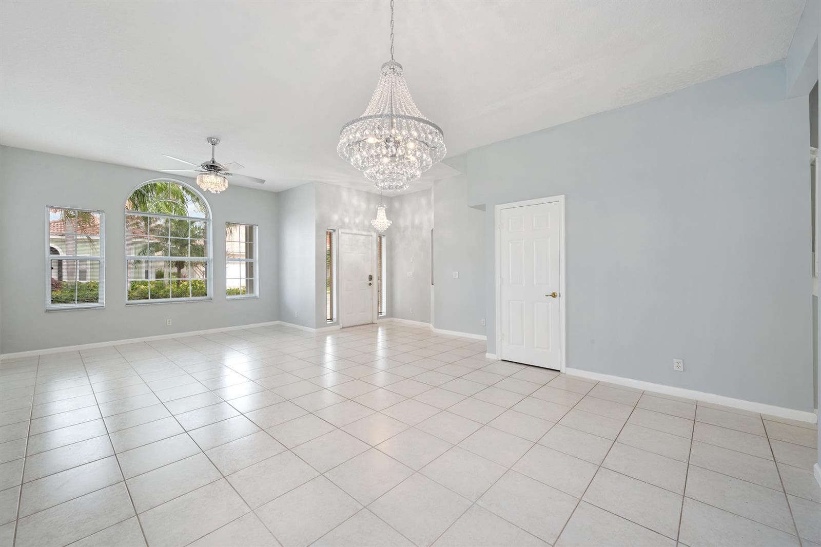 3190 El Camino Real, West Palm Beach, FL 33409 photo 4