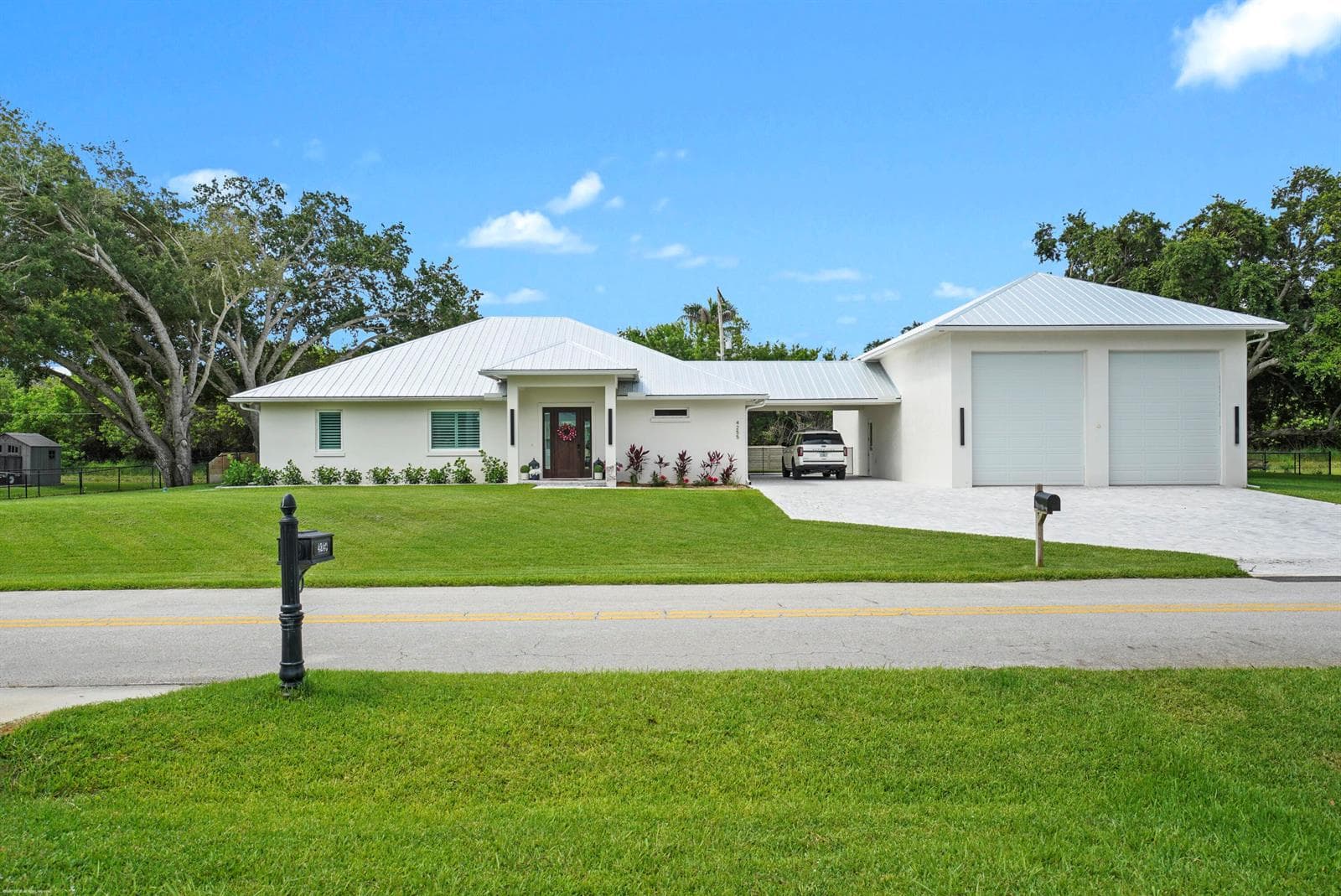 4255 79th Street, Vero Beach, FL 32967 photo 2