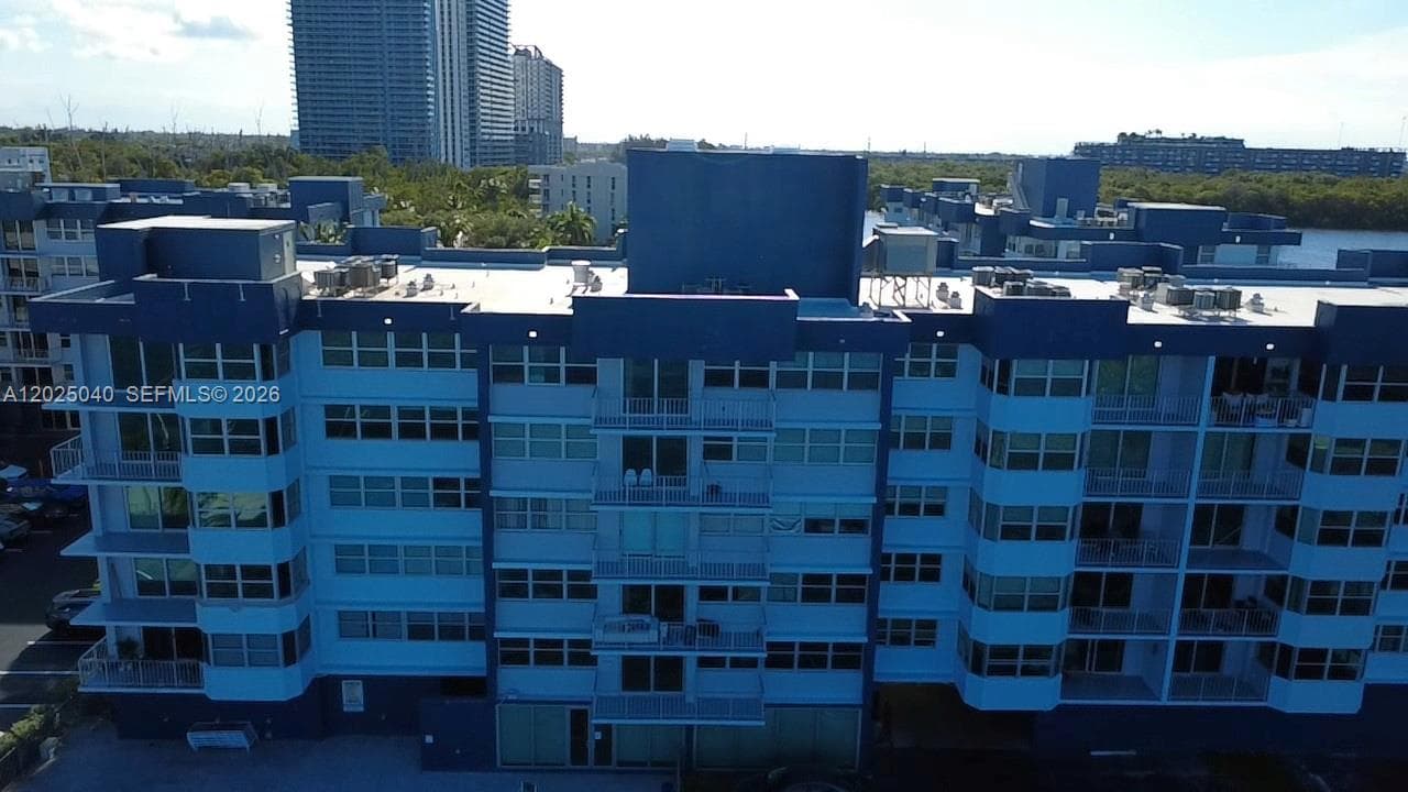 16558 NE 26th Ave # 5D, North Miami Beach, FL 33160 photo 2