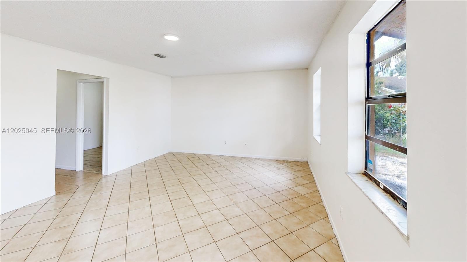 1664 SW 2nd Ct, Homestead, FL 33030 photo 4