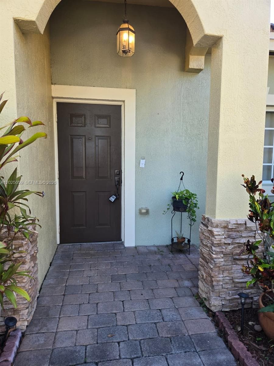 1158 NE 32nd Ave # 1158, Homestead, FL 33033 photo 2