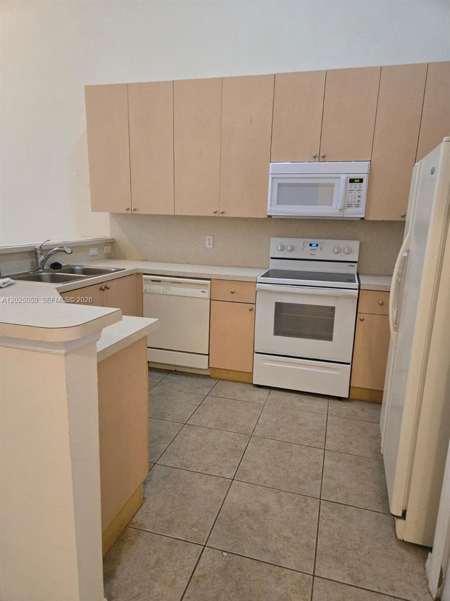 1158 NE 32nd Ave # 1158, Homestead, FL 33033 photo 5