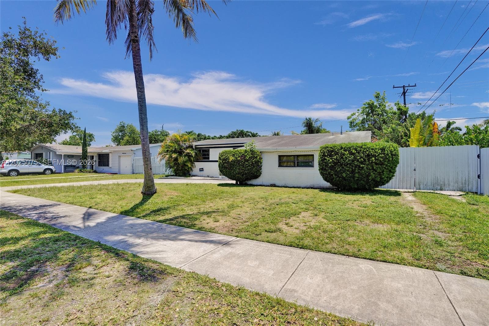9910 Bahama Dr, Cutler Bay, FL 33189 photo 3