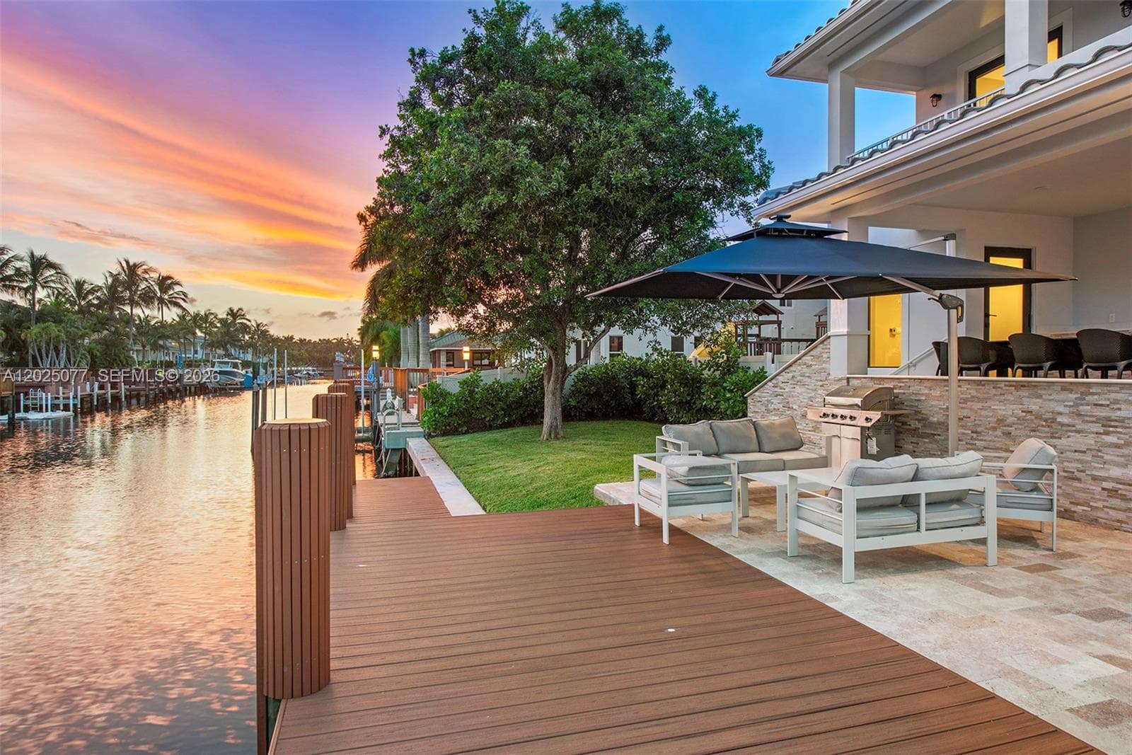 850 Washington St, Hollywood, FL 33019 photo 3