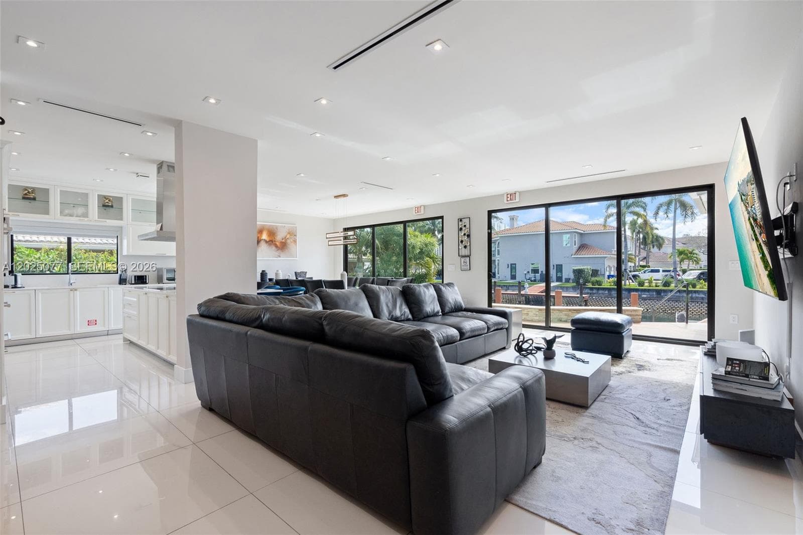 850 Washington St, Hollywood, FL 33019 photo 5