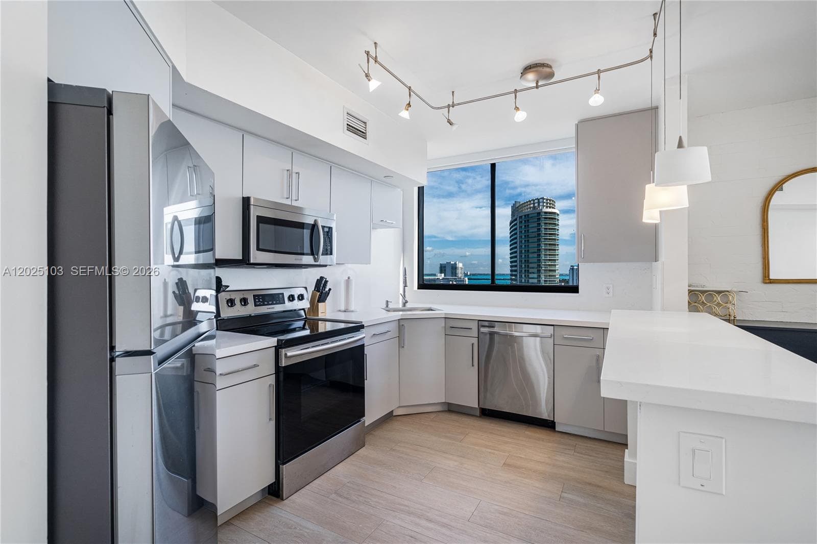 1330 West Ave # 2107, Miami Beach, FL 33139 photo 5