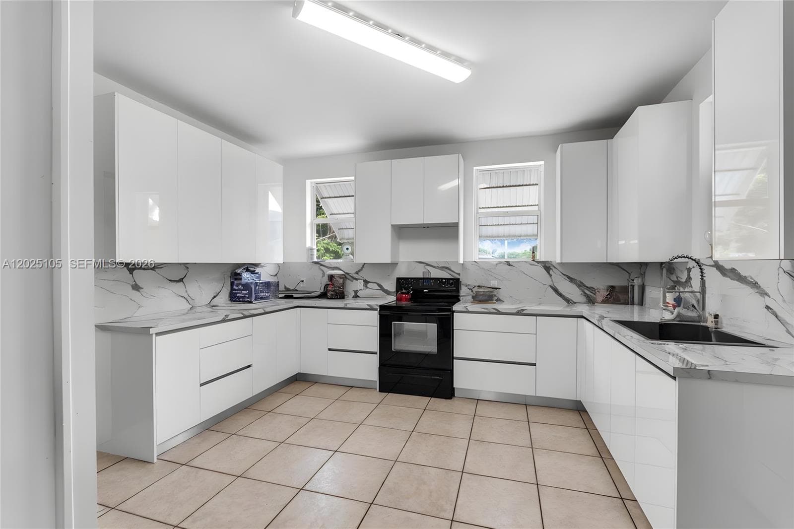 137 NW 20th St, Homestead, FL 33030 photo 4