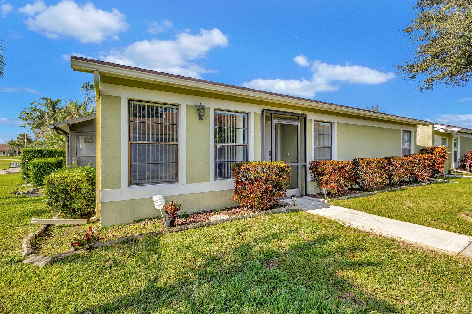 4385 Willow Brook Circle, West Palm Beach, FL 33417 photo 2