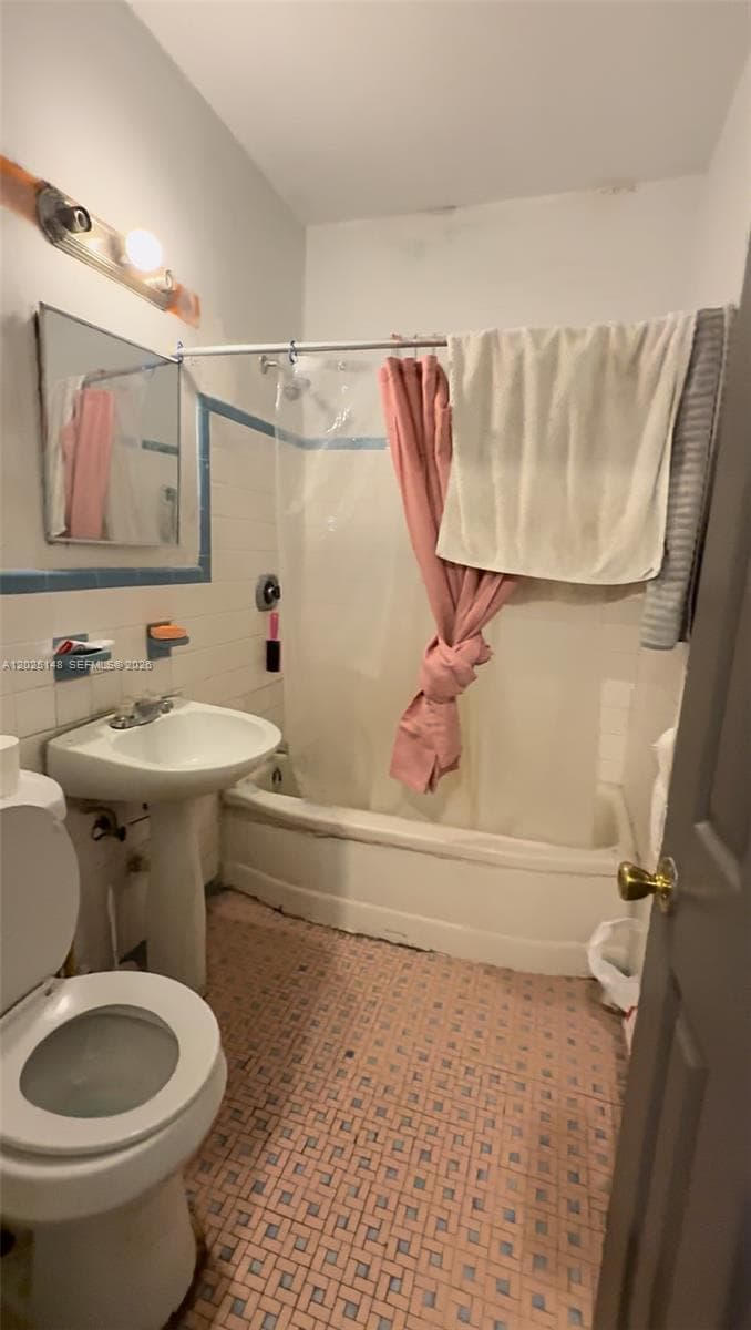 110 NW 52nd St, Miami, FL 33127 photo 5