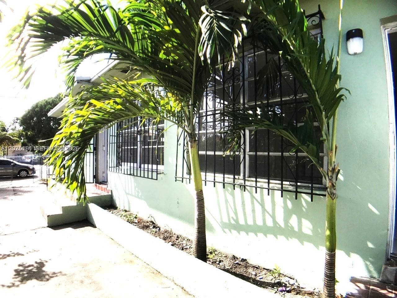 1321 NW 28th St, Miami, FL 33142 photo 3