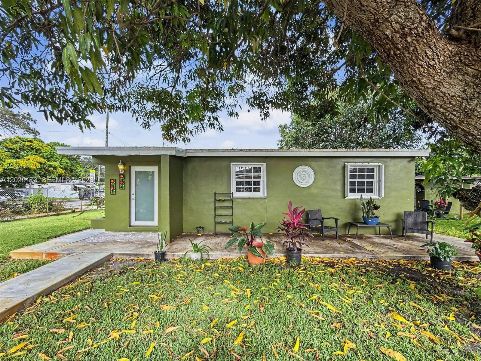 1901 NW 153rd St, Miami Gardens, FL 33054 photo 2