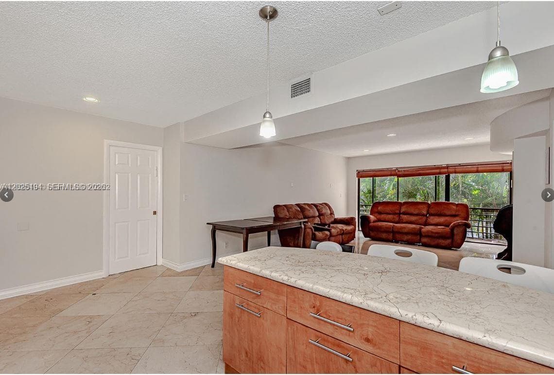 4000 N Hills Dr # 29, Hollywood, FL 33021 photo 4