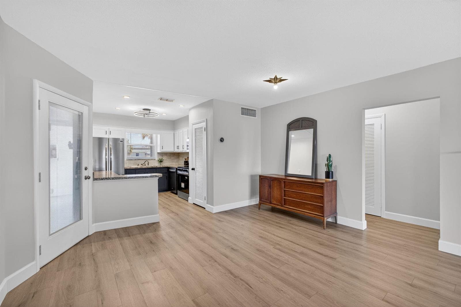 110 Wettaw Lane # 202, North Palm Beach, FL 33408 photo 5