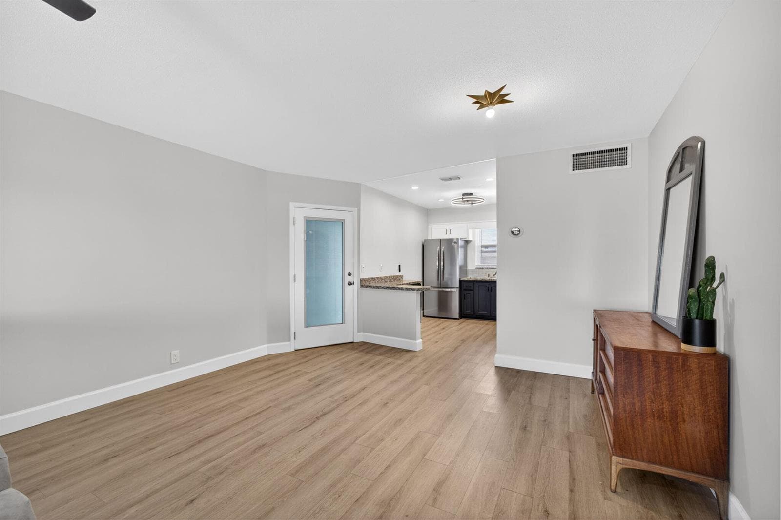 110 Wettaw Lane # 202, North Palm Beach, FL 33408 photo 4