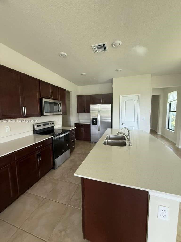 2163 Appleton Cir S, Oakland Park, FL 33309 photo 5