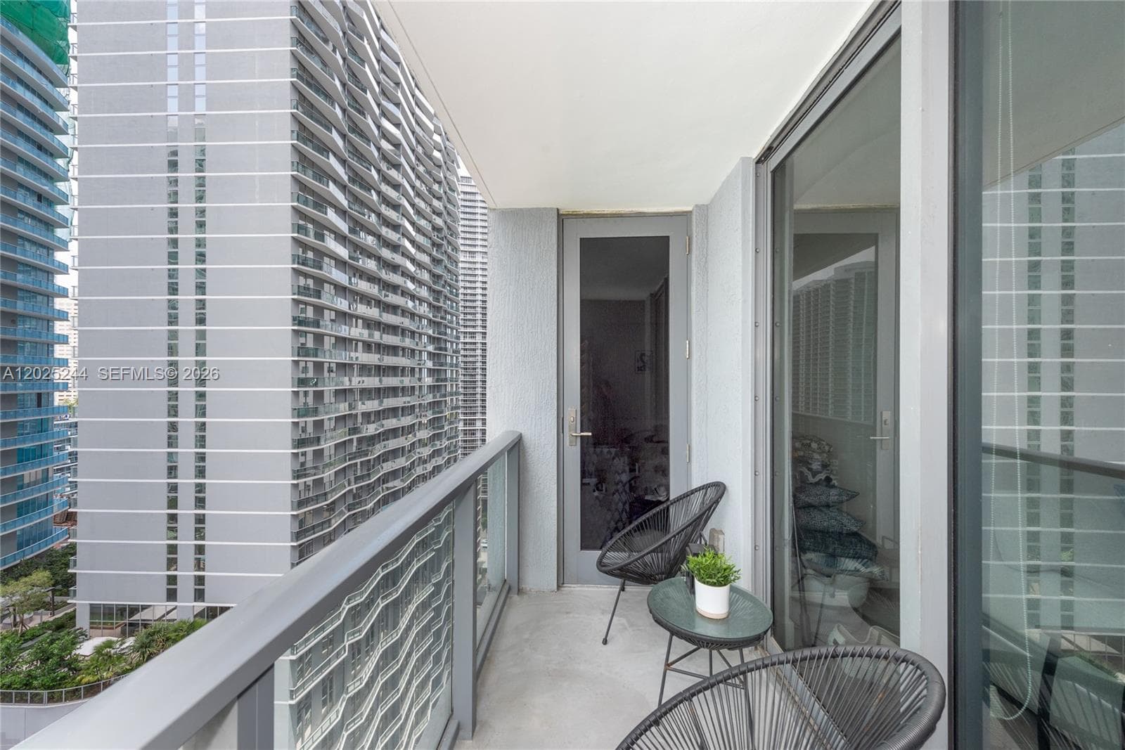 31 SE 6th St # 2506, Miami, FL 33131 photo 4