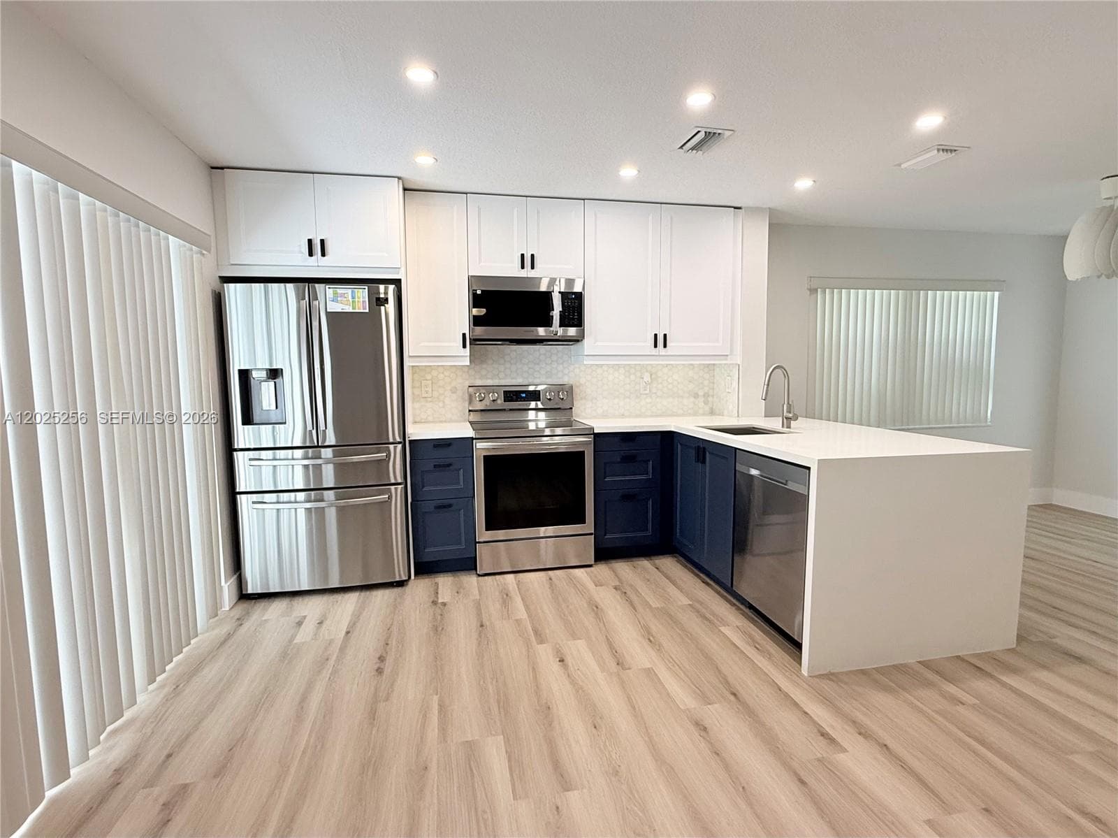 9832 NW 9th Ct, Plantation, FL 33324 photo 4