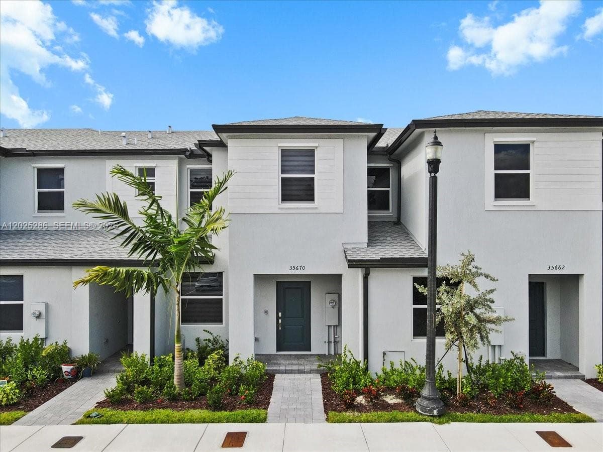 35670 SW 178 Ct, Miami, FL 33034 photo 2