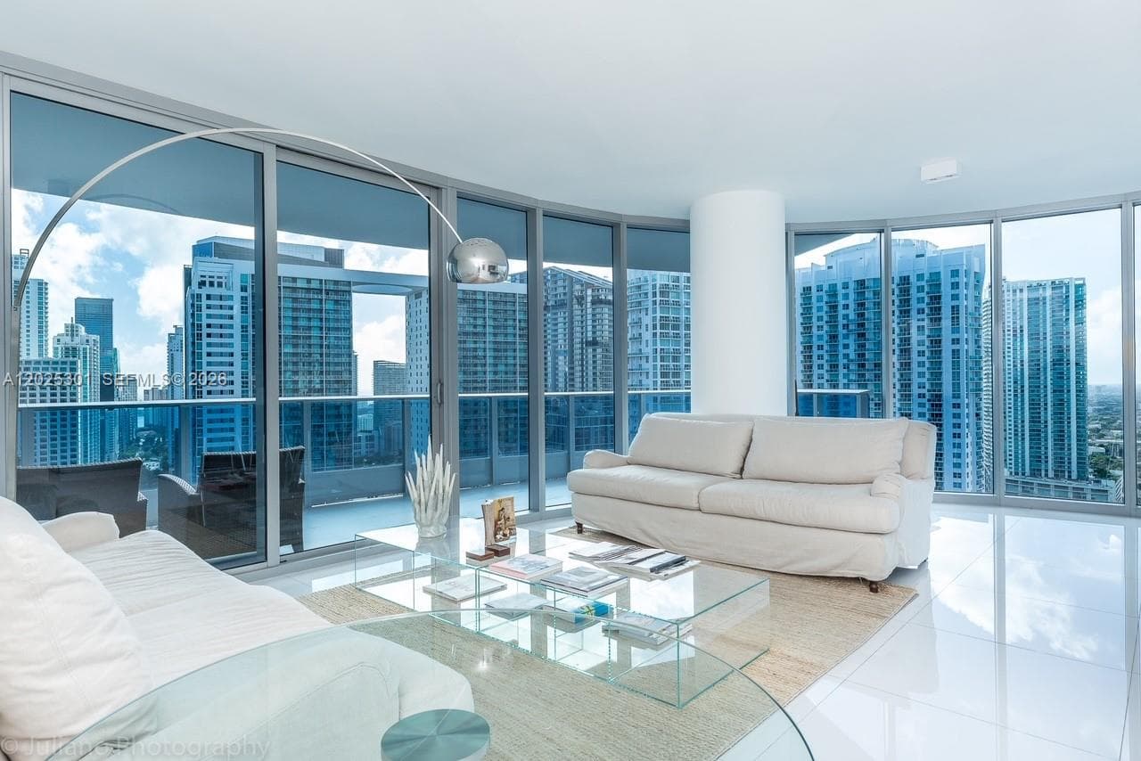 200 Biscayne Boulevard Way # 3102, Miami, FL 33131 photo 4