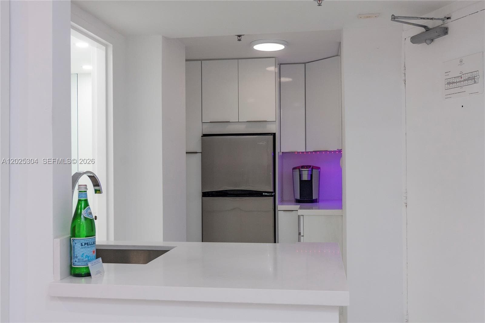 5445 Collins Ave # 1730, Miami Beach, FL 33140 photo 3