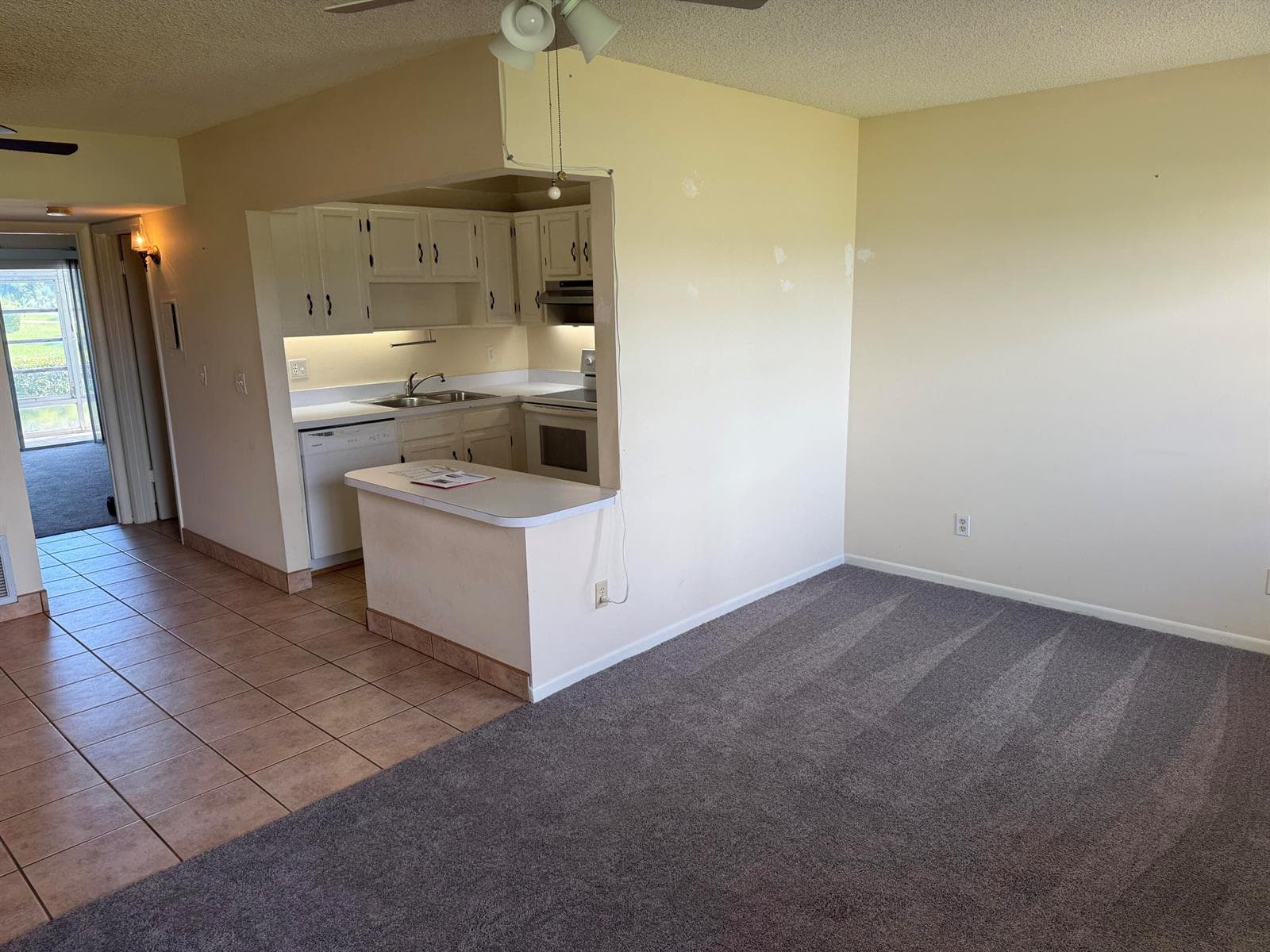 76 Royal Oak Drive # 104, Vero Beach, FL 32962 photo 5