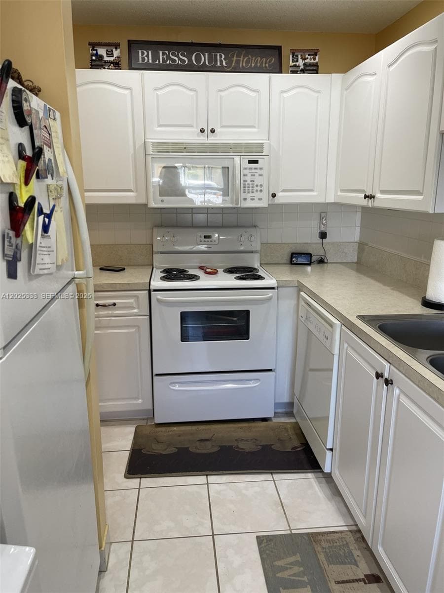1640 NW 19th Ter # 103, Delray Beach, FL 33445 photo 2