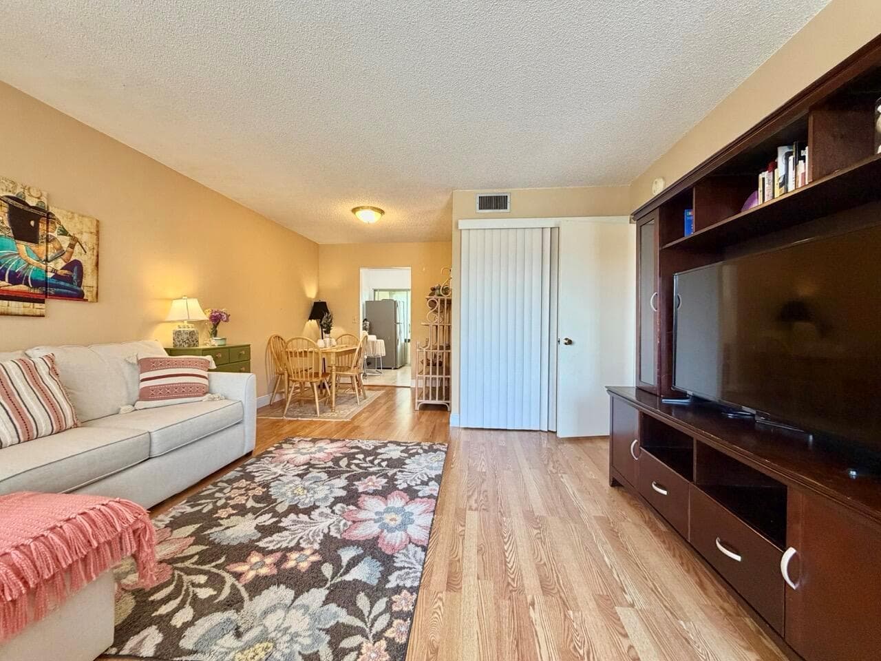 19 Abbey Lane # 204, Delray Beach, FL 33446 photo 2