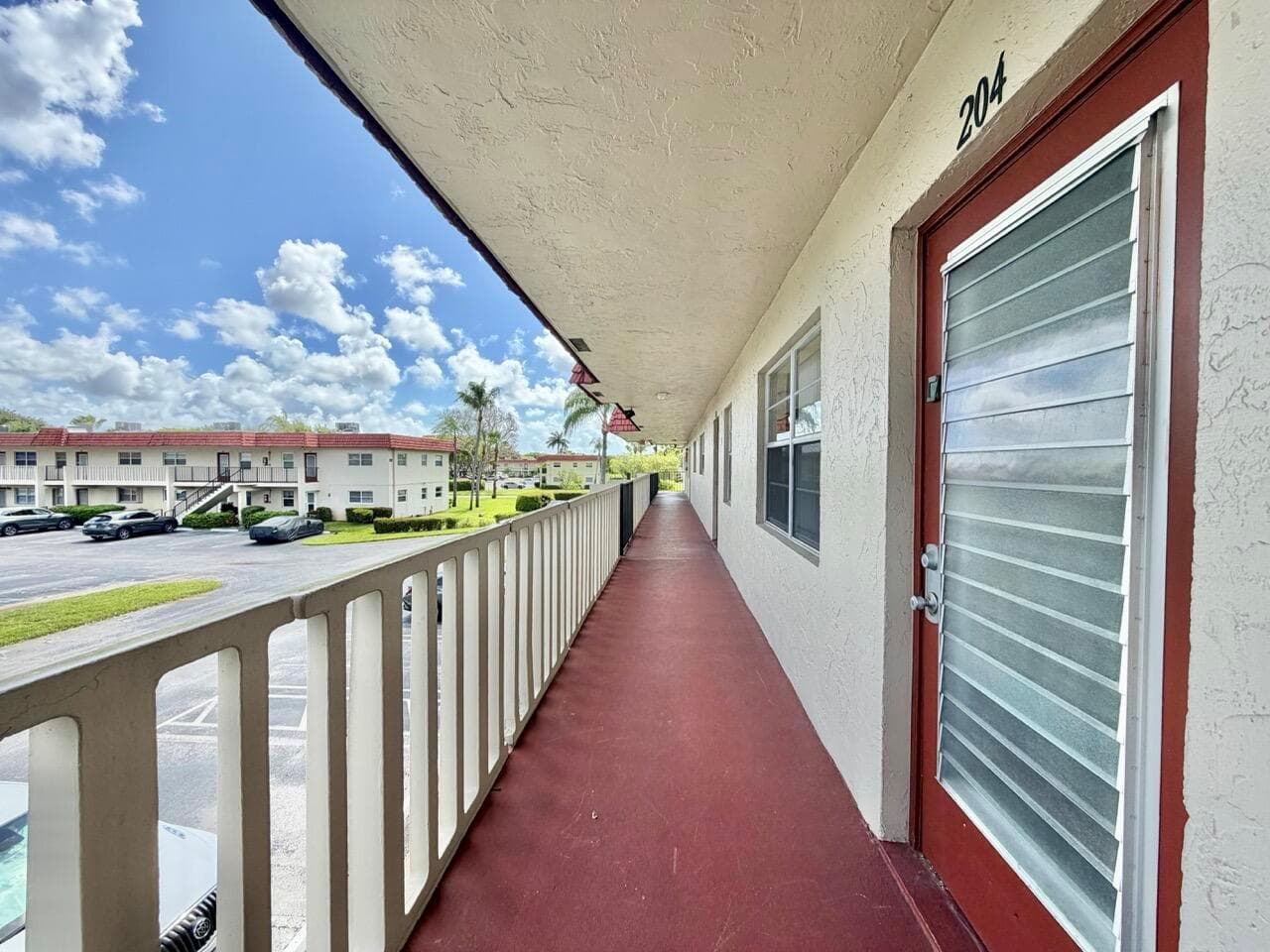 19 Abbey Lane # 204, Delray Beach, FL 33446 photo 4