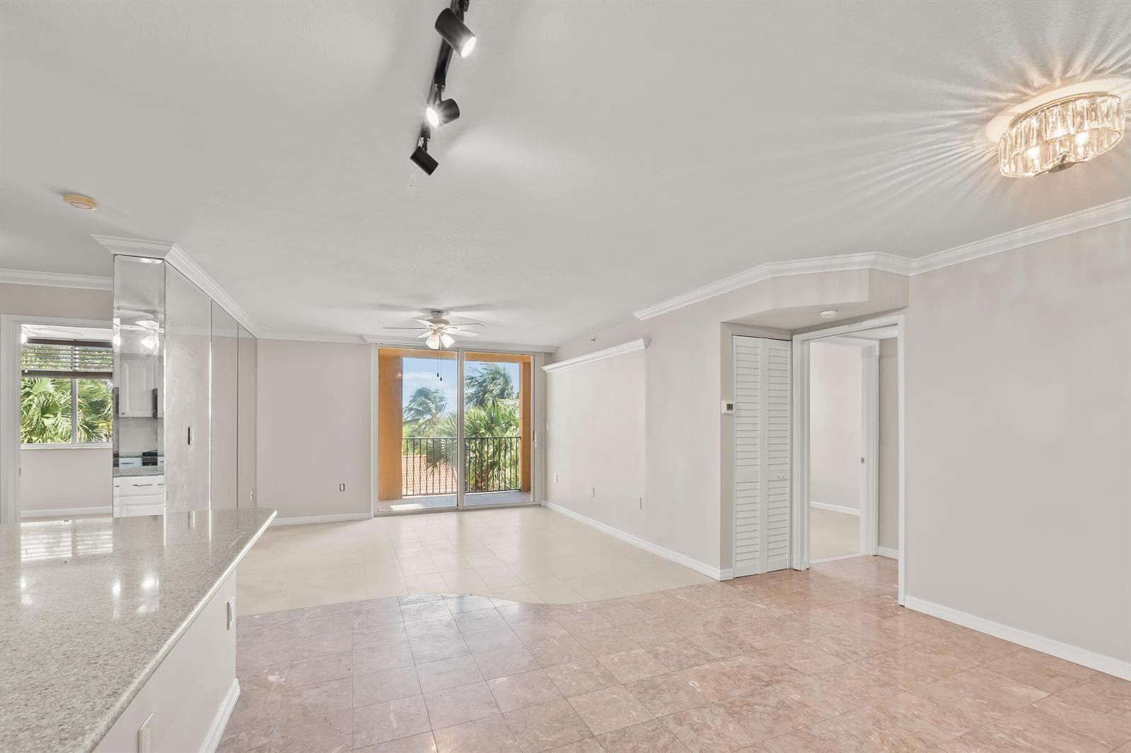 1200 Scotia Drive # 403, Hypoluxo, FL 33462 photo 4