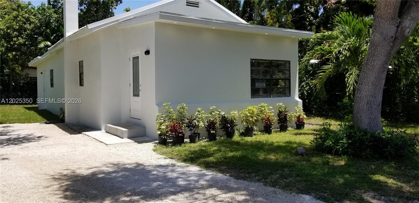 2465 NE 184th St, North Miami Beach, FL 33160 photo 3
