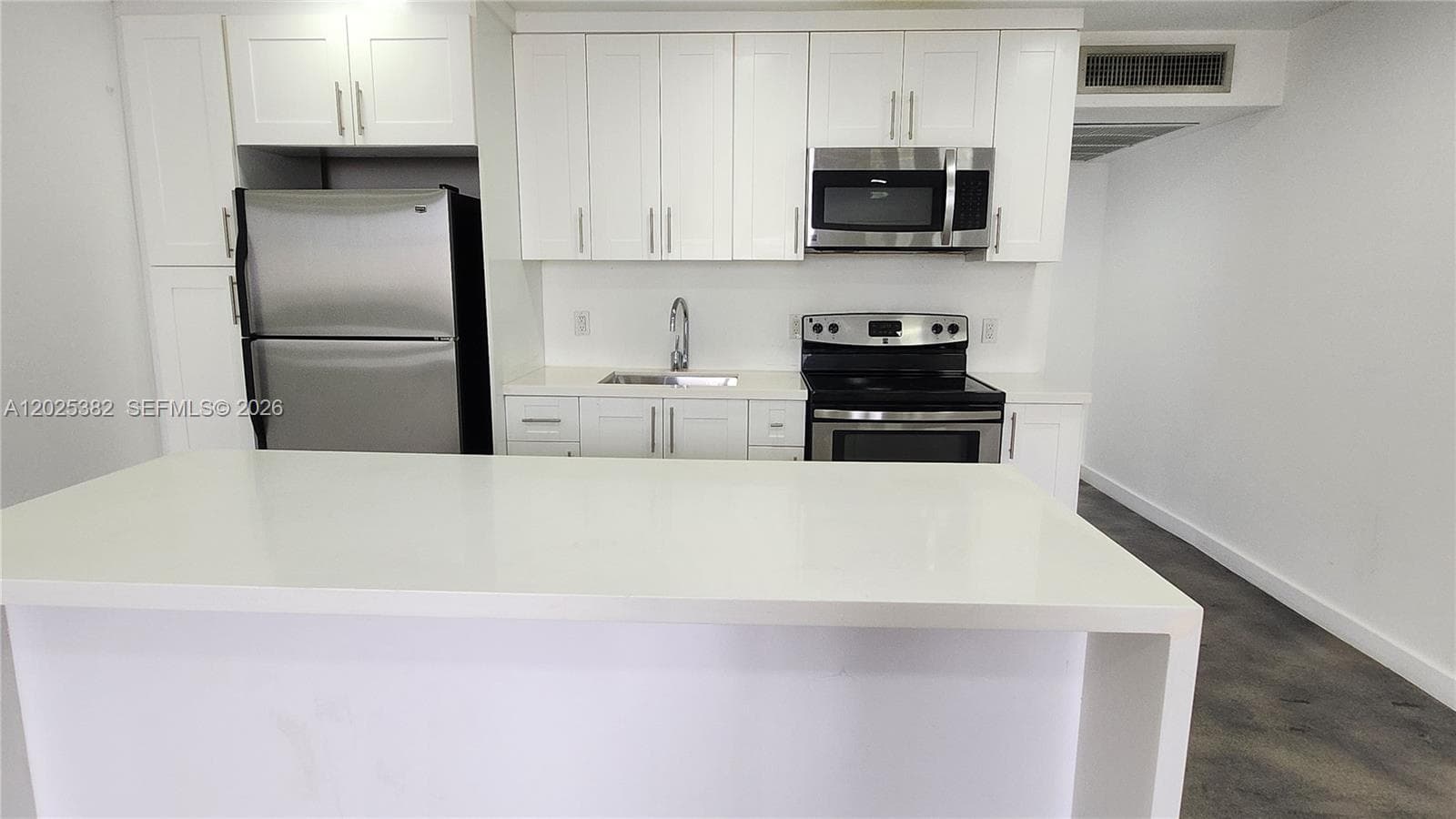 1770 79th St Cswy # D304, North Bay Village, FL 33141 photo 3