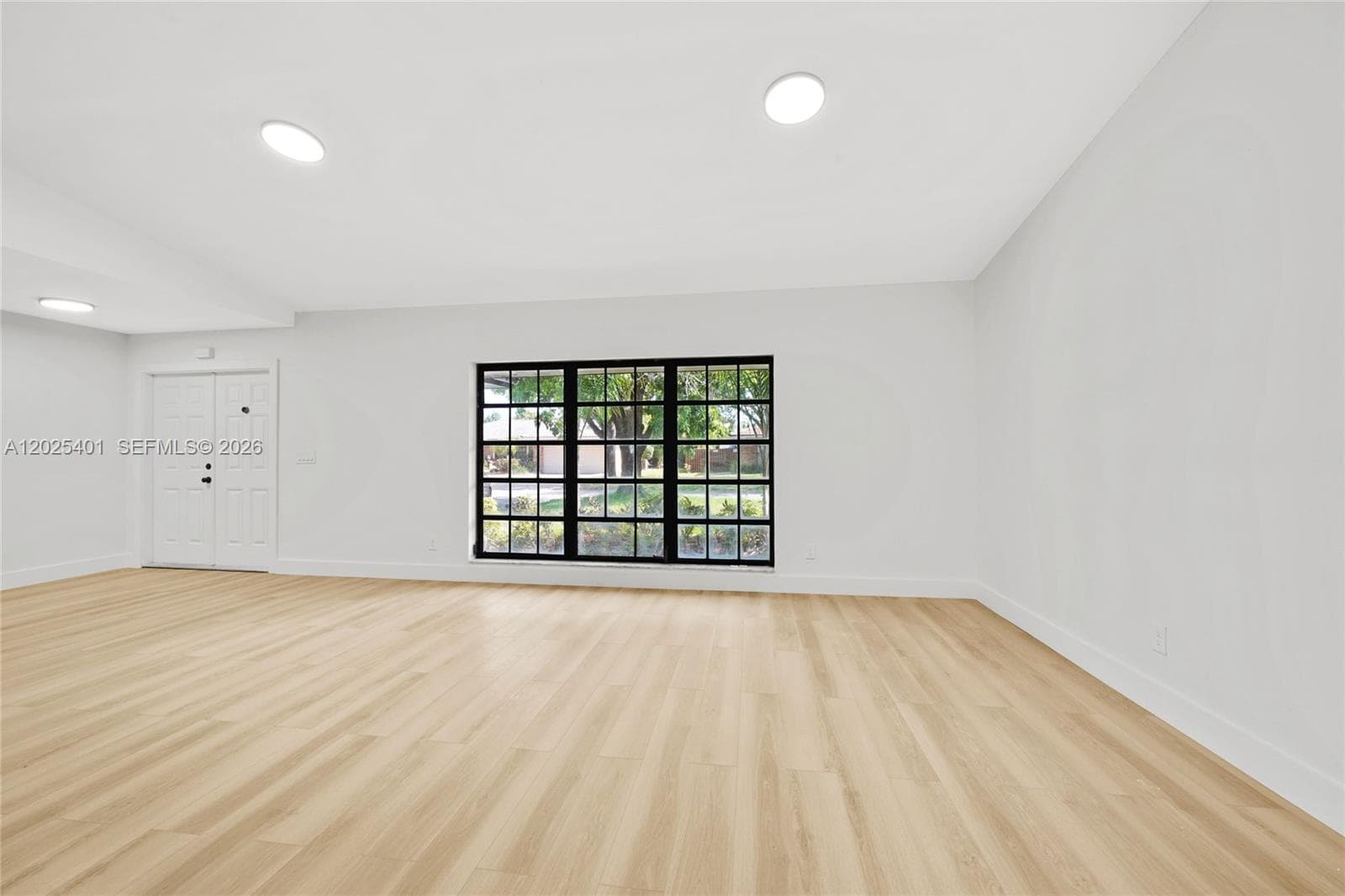 8475 NW 2nd Mnr, Coral Springs, FL 33071 photo 5