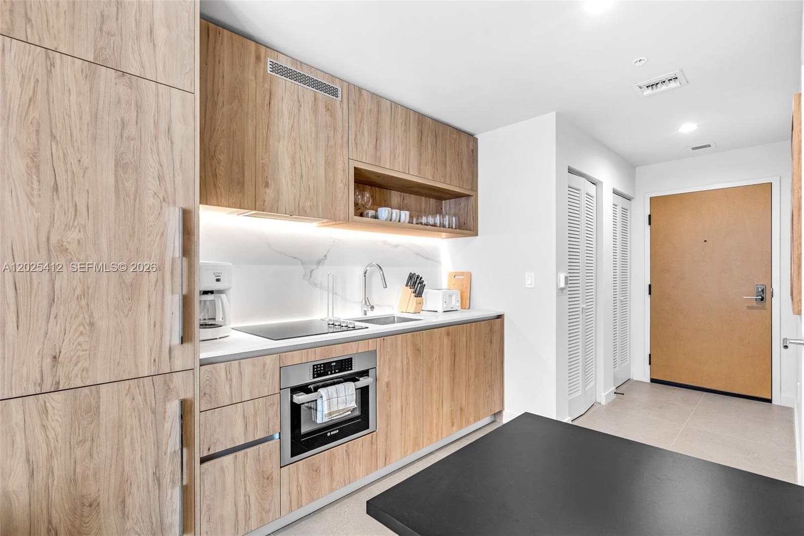 11 NE 6th St # 2608, Miami, FL 33132 photo 5