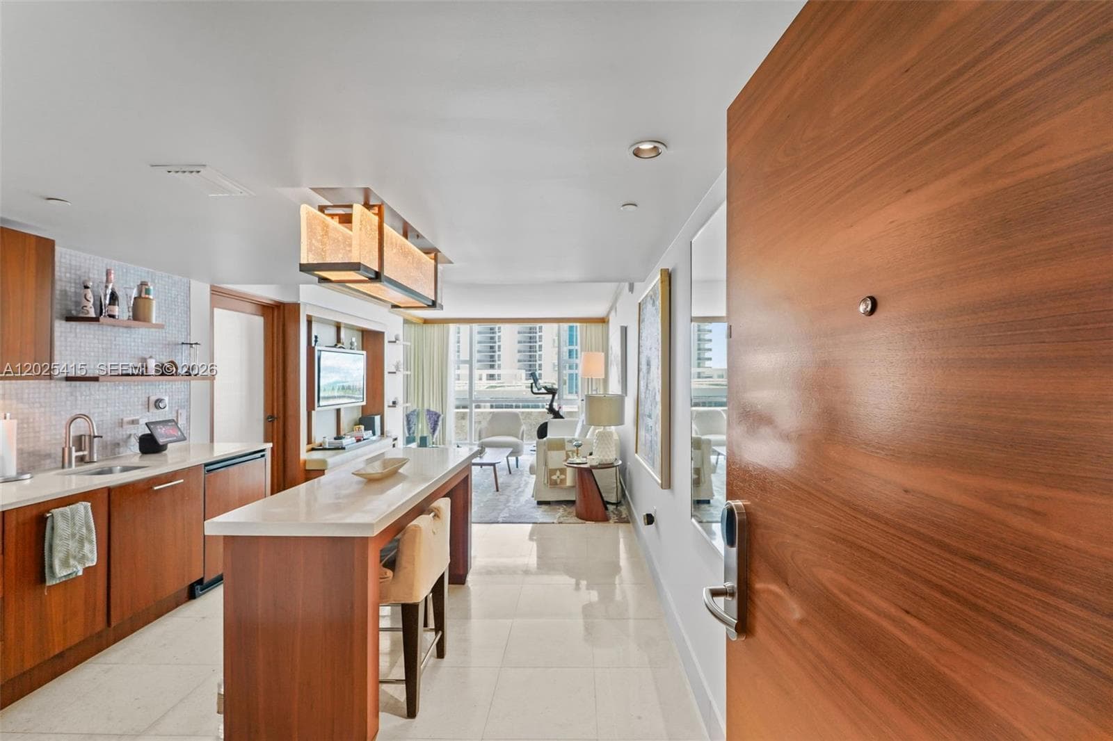 6801 Collins Ave # 708, Miami Beach, FL 33141 photo 2