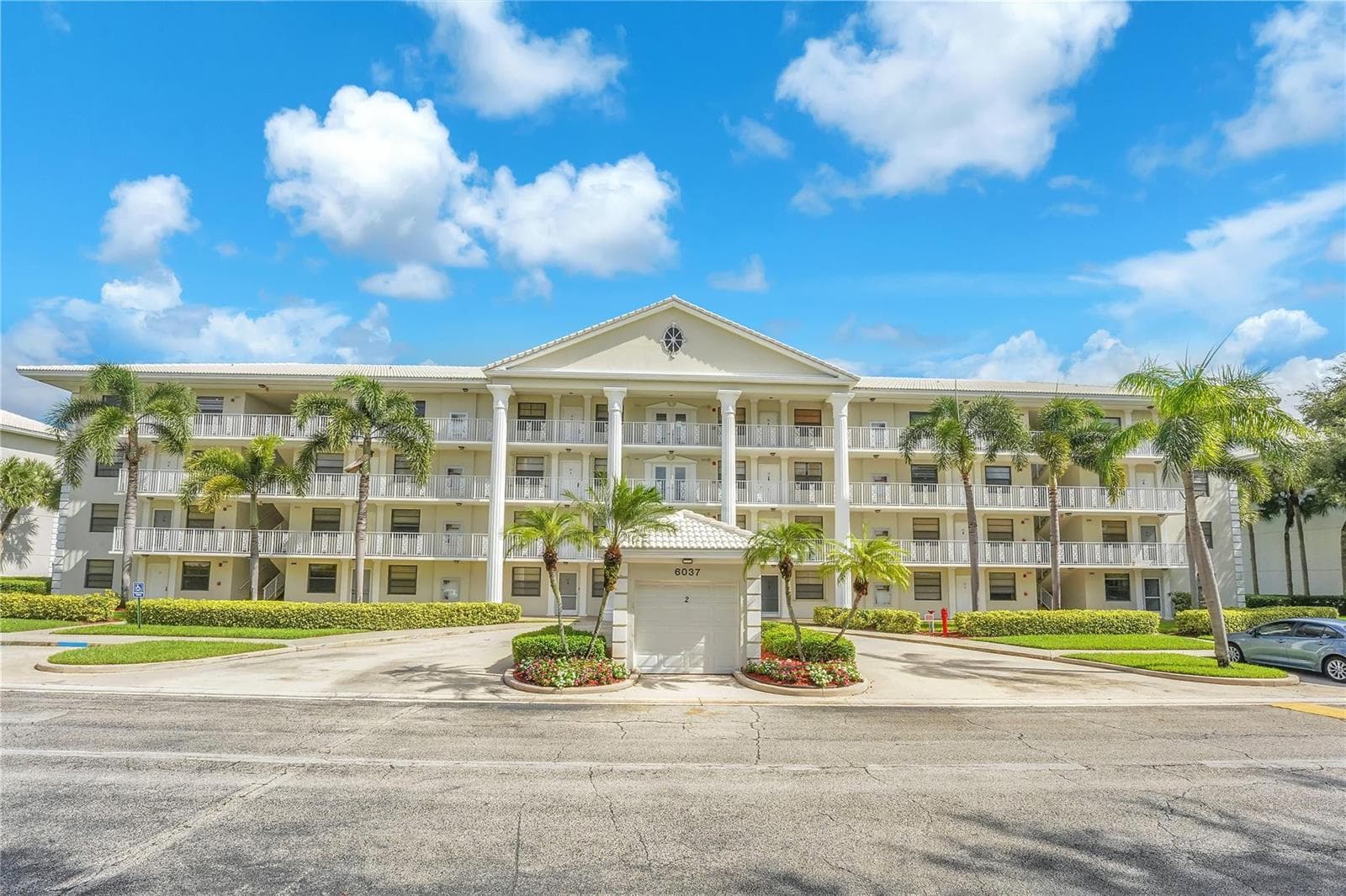 6037 Balboa Circle # 401, Boca Raton, FL 33433 photo 2