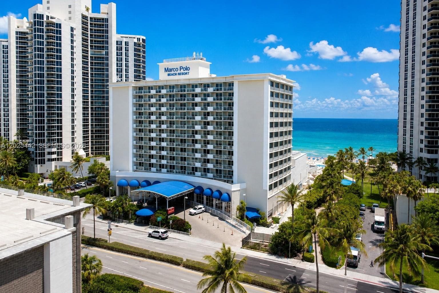 19201 Collins Ave # 916, Sunny Isles Beach, FL 33160 photo 2