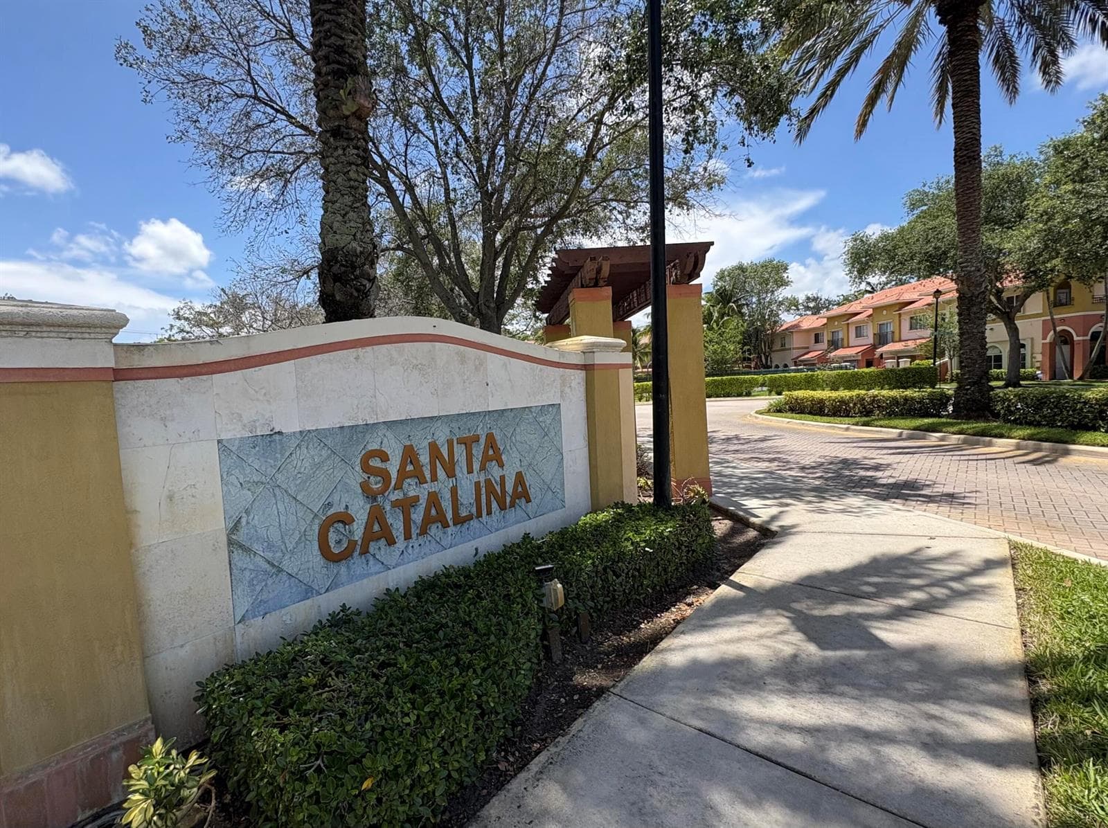 203 S Santa Catalina Circle # 203, North Lauderdale, FL 33068 photo 2