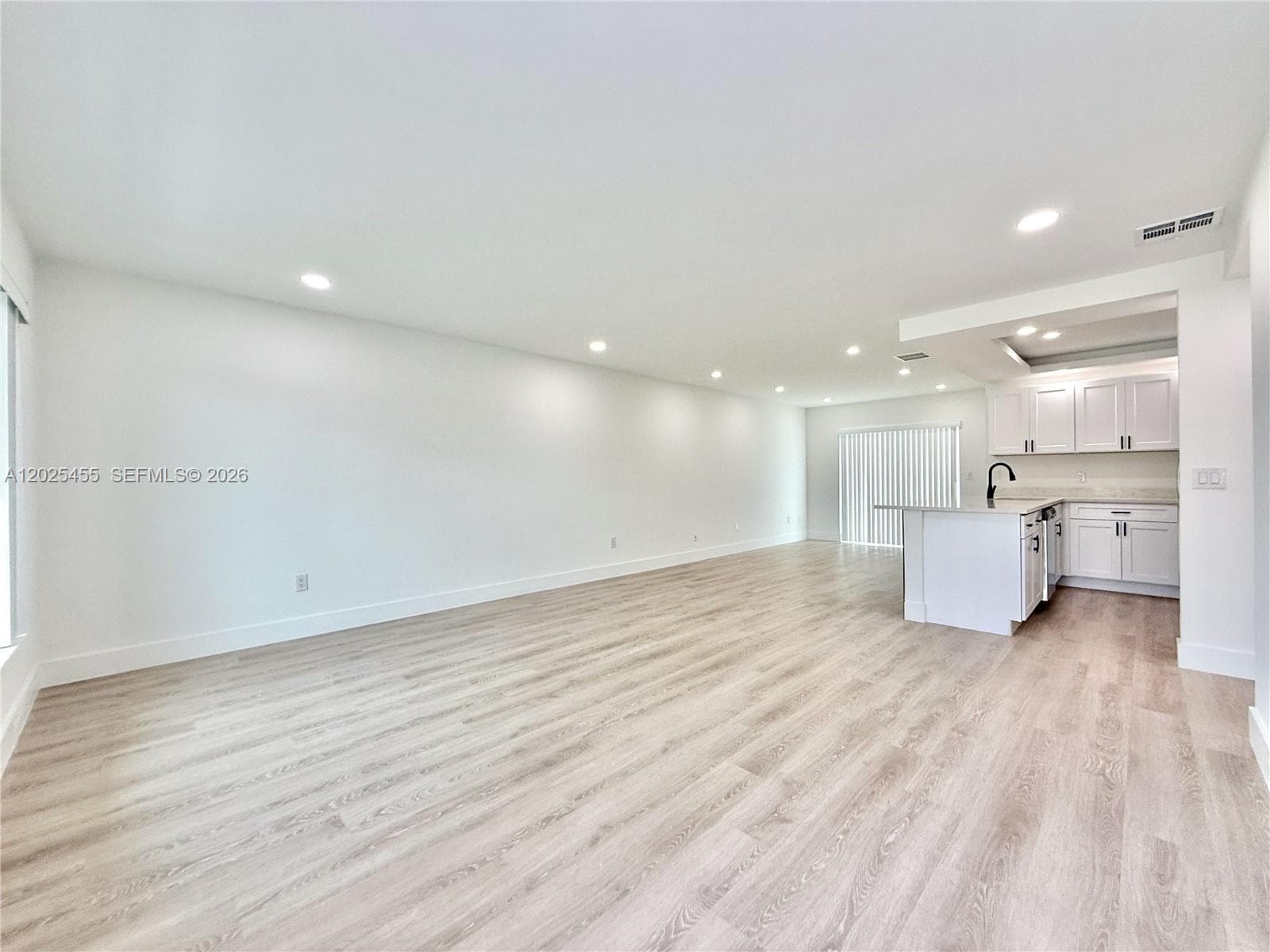 10209 SW 20th Ter, Miami, FL 33165 photo 5