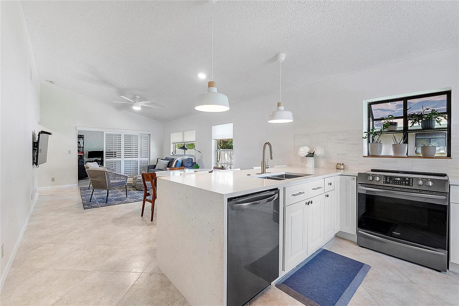 8230 Springtree Road, Boca Raton, FL 33496 photo 4
