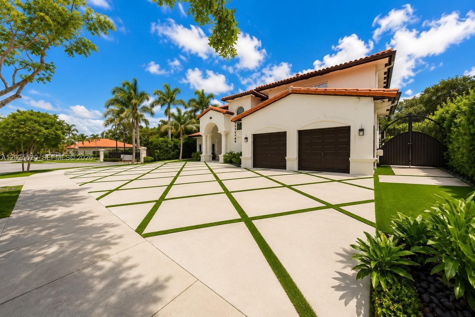 15721 NW 79th Ct, Miami Lakes, FL 33016 photo 3