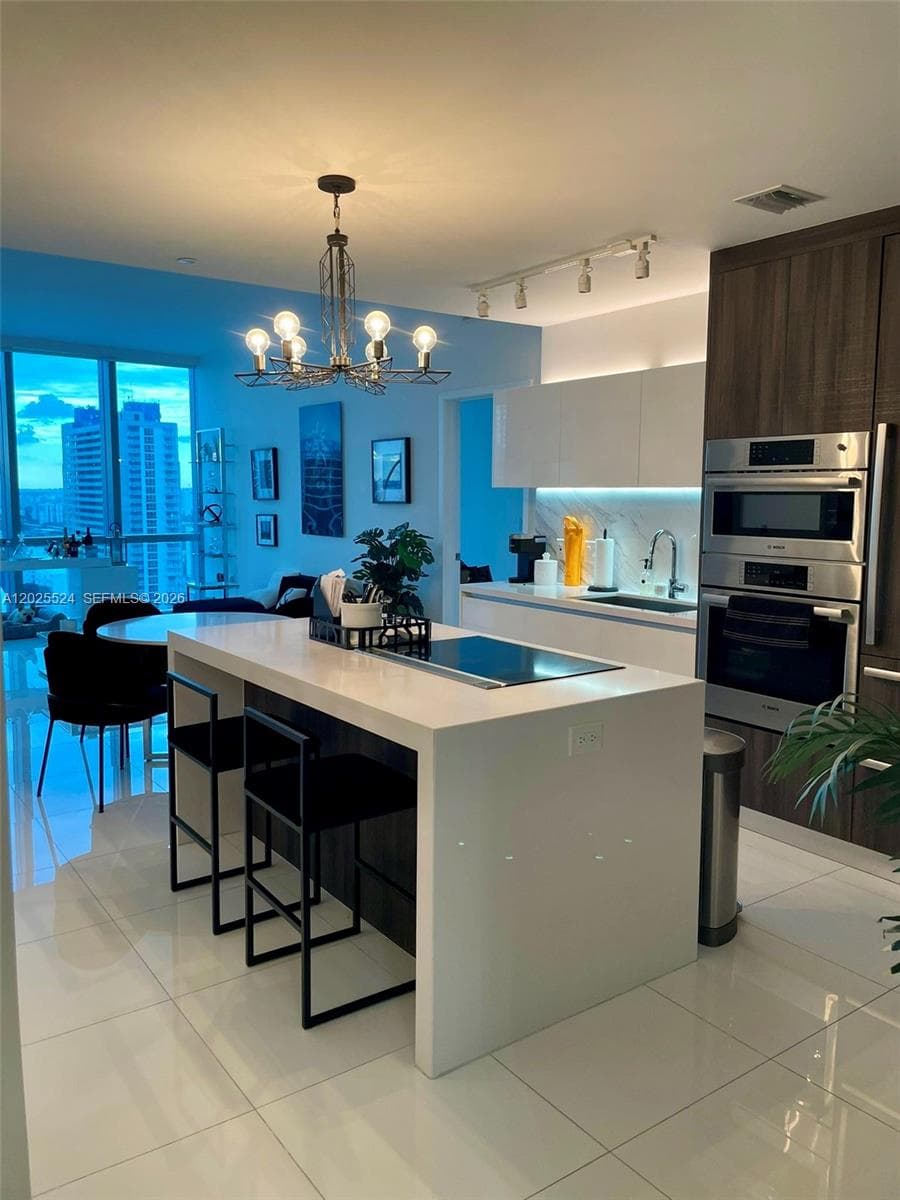 851 NE 1st Ave # 1808, Miami, FL 33132 photo 4