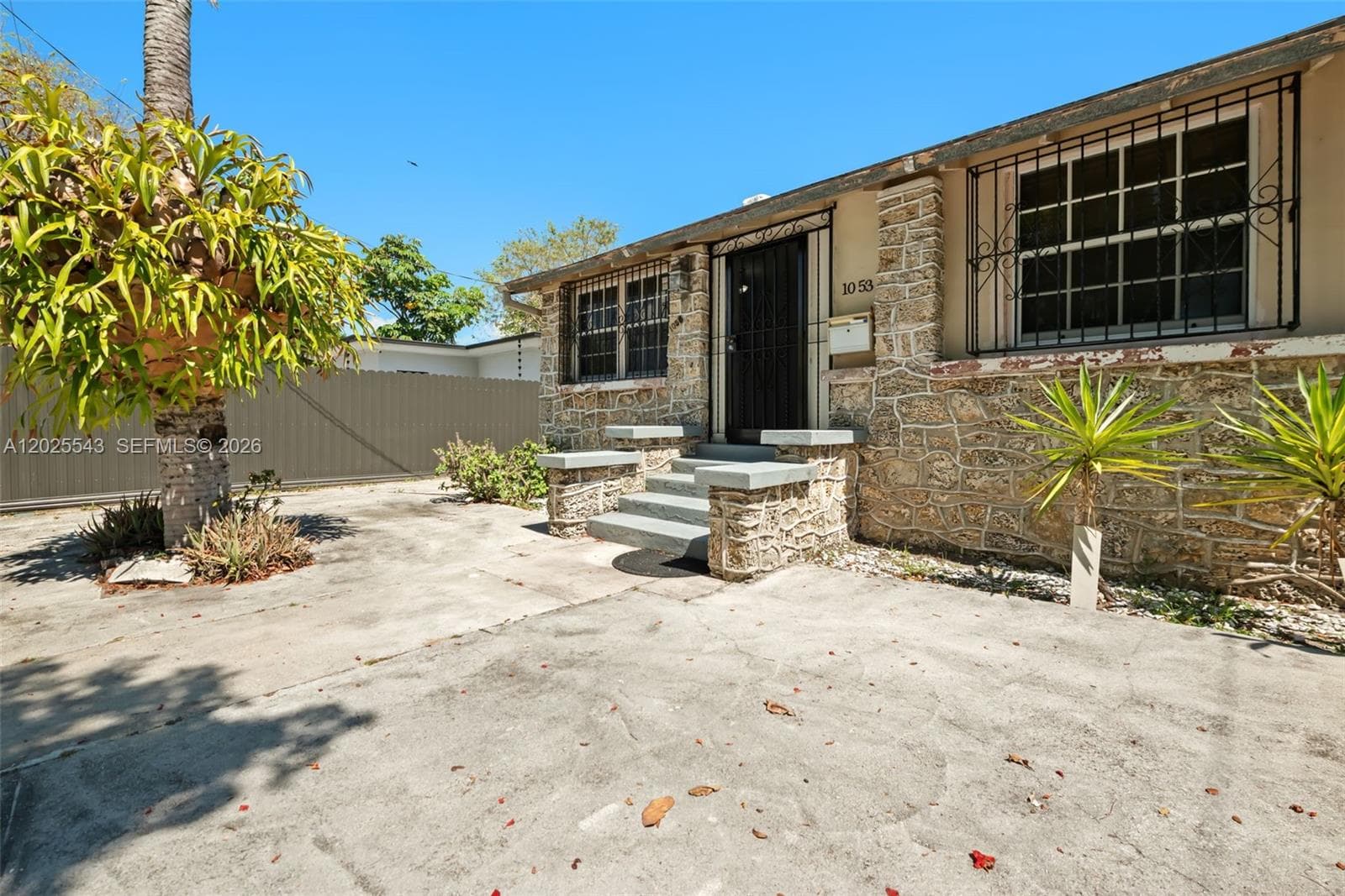 1053 NW 28th St, Miami, FL 33127 photo 3