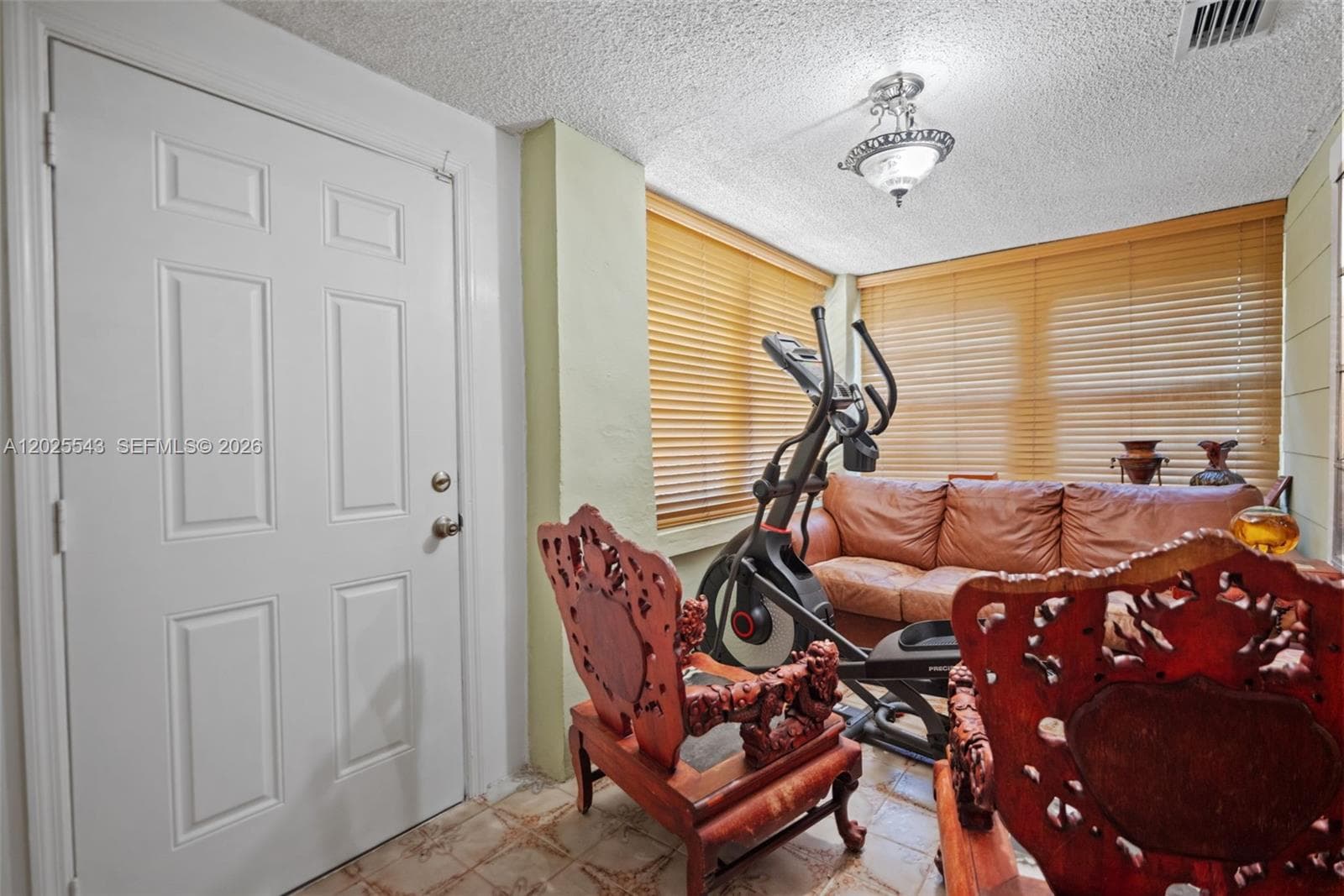1053 NW 28th St, Miami, FL 33127 photo 5