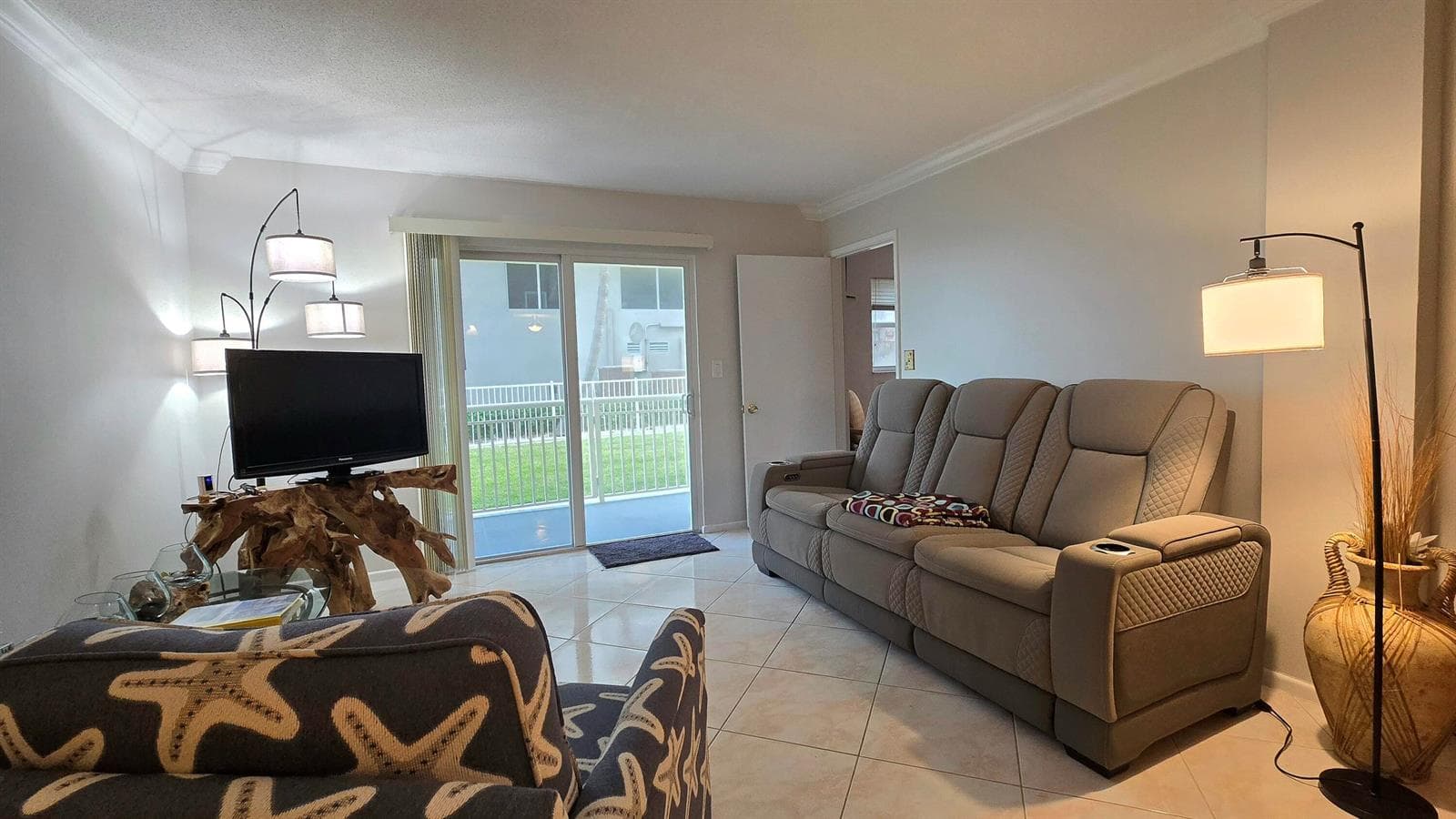 1161 Hillsboro Mile # 107, Hillsboro Beach, FL 33062 photo 4