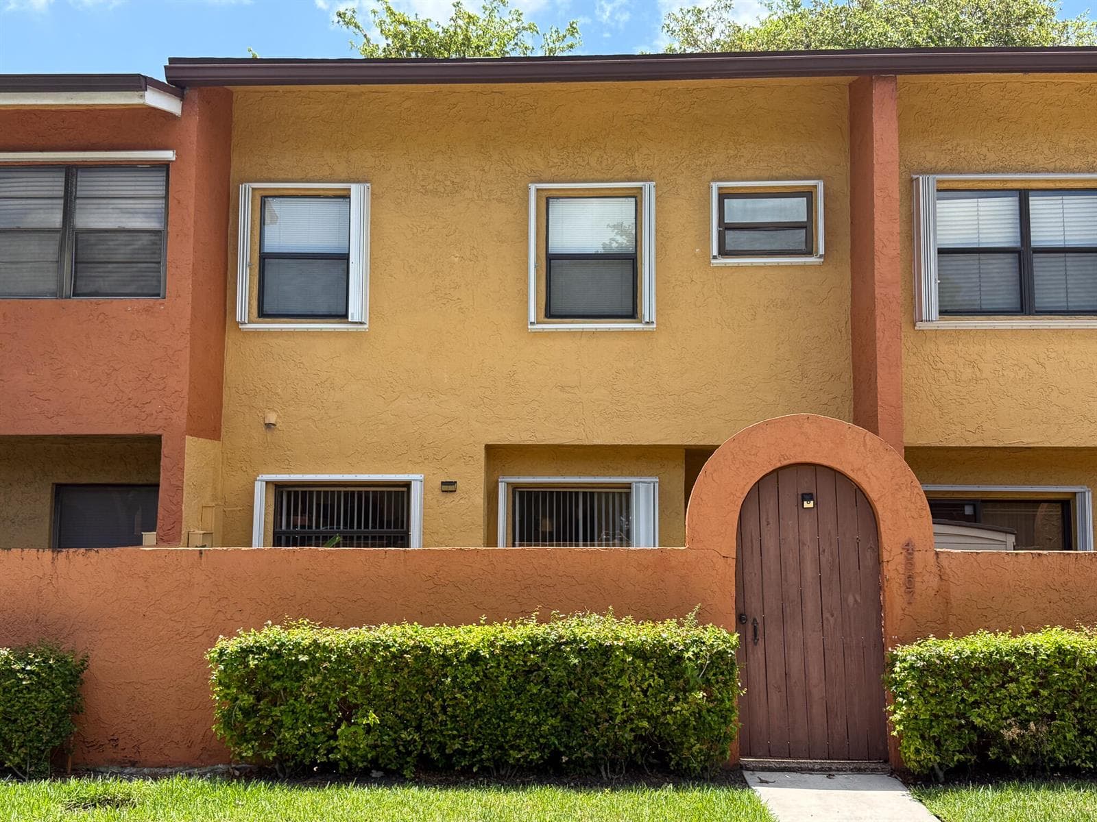 4567 NW 90th Avenue, Sunrise, FL 33351 photo 2
